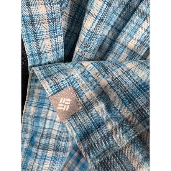 Columbia Shirt Womens XL Blue Plaid Omni Shade Button Up Outdoors Hiking - Picture 11 of 14